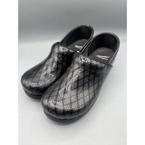 Dansko Womens Clogs 40 Black Plaid Professional Clogs